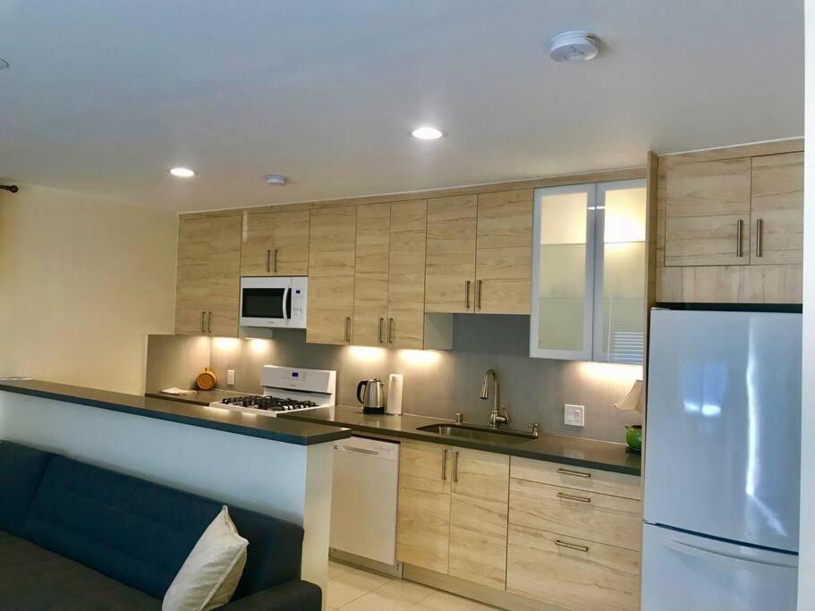 Private Modern Guesthouse With Backyard Los Angeles Bagian luar foto