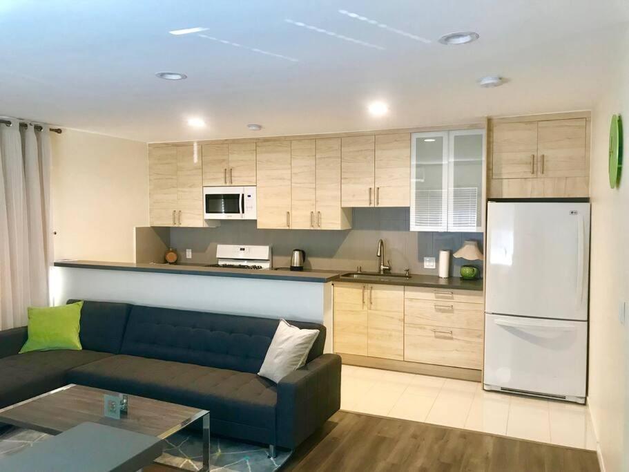 Private Modern Guesthouse With Backyard Los Angeles Bagian luar foto