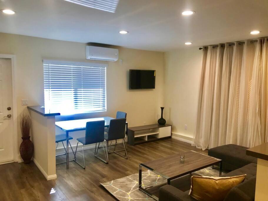 Private Modern Guesthouse With Backyard Los Angeles Bagian luar foto